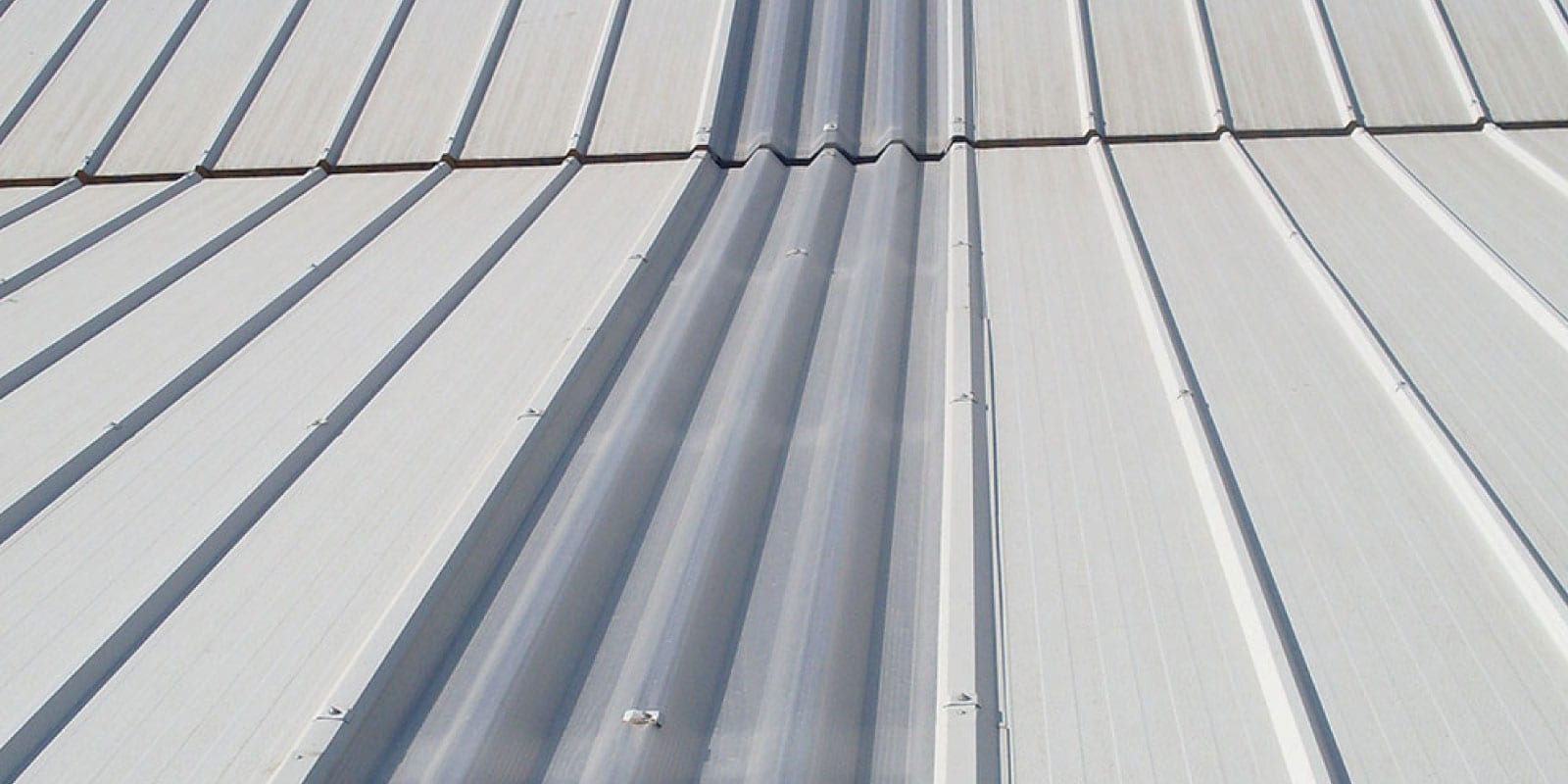 transparent-panels-commercial-roofers-industrial-sydney ampelite roofing